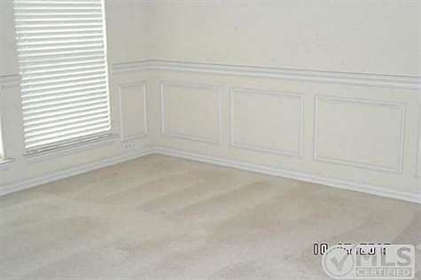 3rd image of 6865 Shoreview Dr