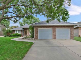 10102 W Jamesburg St, Wichita, KS 67212
