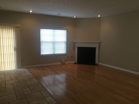 2nd image of 1520 Parc Main St