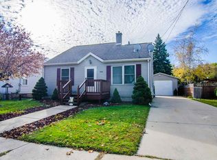 1710 Smith St, Green Bay, WI 54302