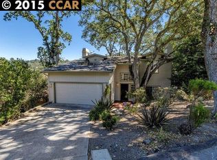 10 Cresta Blanca, Orinda, CA 94563