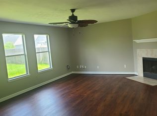 1411 Heath Cote Ln, Houston, TX 77073