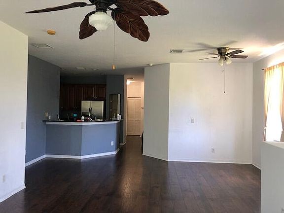 3rd image of 1571 SE Wilshire Pl APT 201