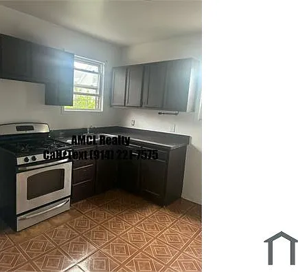 1 bed, $2,400 — Photo 4