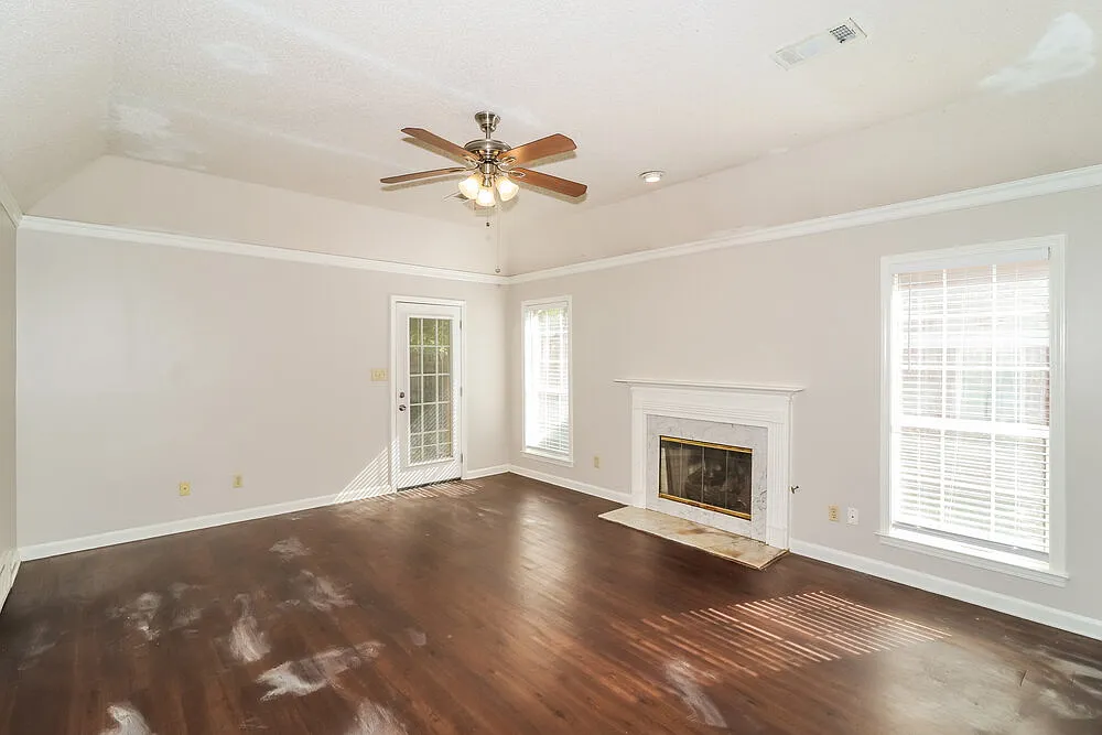 3 bed, 2.0 bath, 1418 sqft, $1,825 — Photo 4