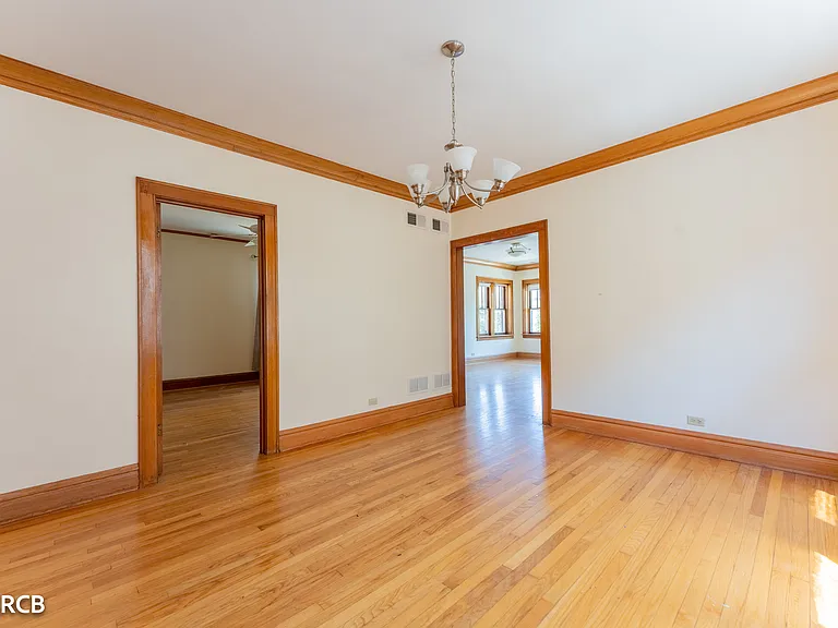 5325 W Montrose Ave #2 — Photo 7