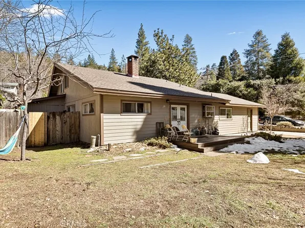 276 Fernwood Dr, Crestline, CA 92325