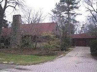 7625 Church Rd, Grosse Ile, MI 48138