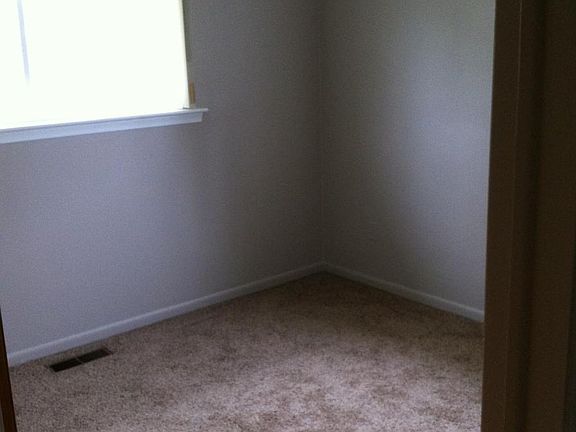 5th image of 28550 Pierce Ave