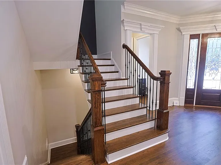 1294 Lenox Park Blvd — Photo 31