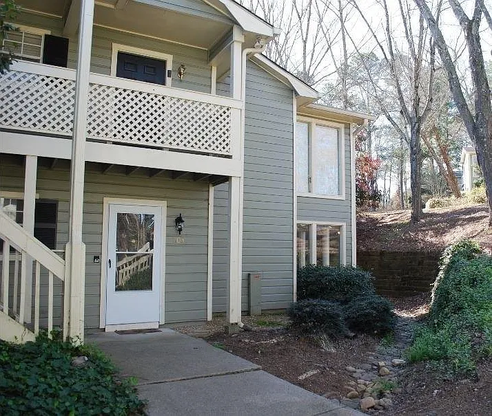 1103 Natchez Trce