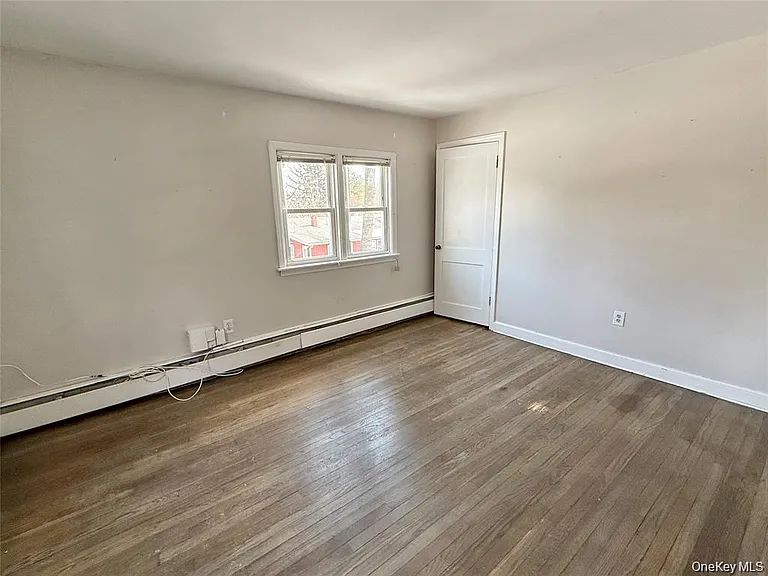 4 Riverview Ave #2 — Photo 5