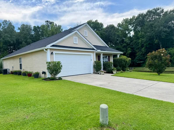 2023 Bearclaw Dr, Goose Creek, SC 29445