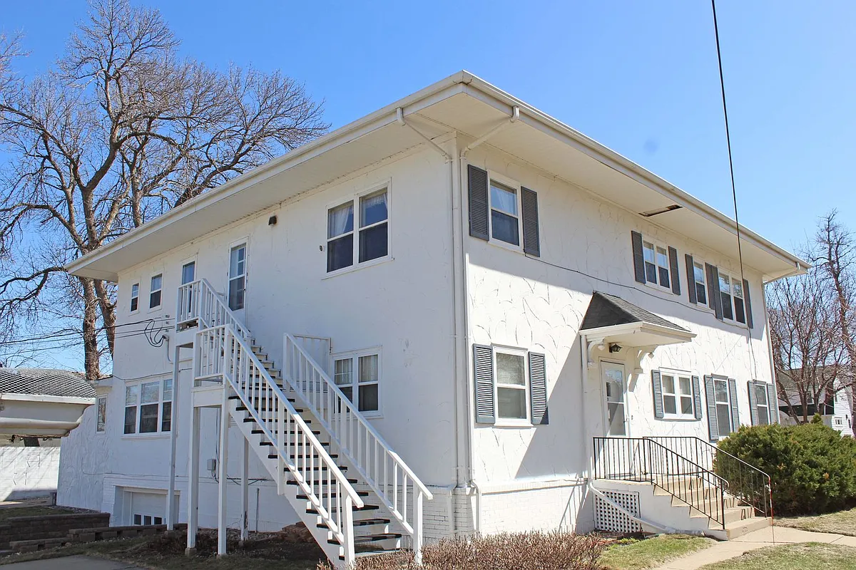 Building Photo - 600 E 21st St #4