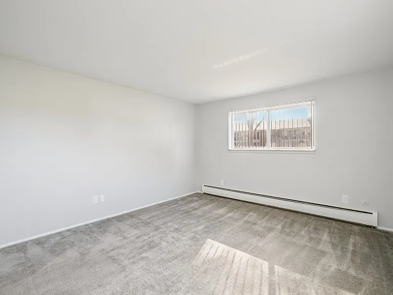 Independence Square Apartments — Photo 54