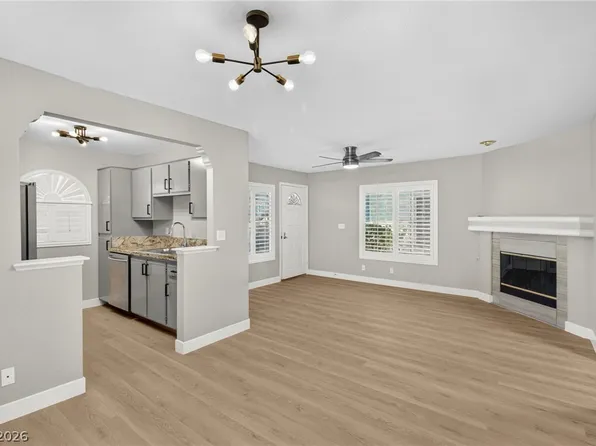 6808 Elm Creek Dr Unit 104, Las Vegas, NV 89108