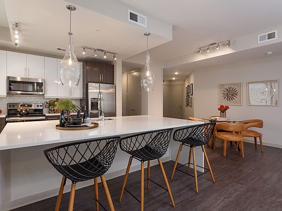 2nd image of 1115 Town Creek Dr #9512854