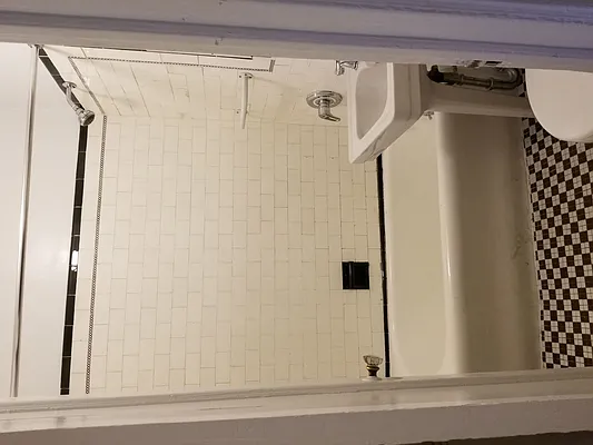 Rented by Avi Nash Associates | media 22