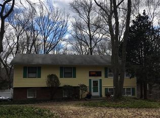 81 Regina Rd, Airmont, NY 10952