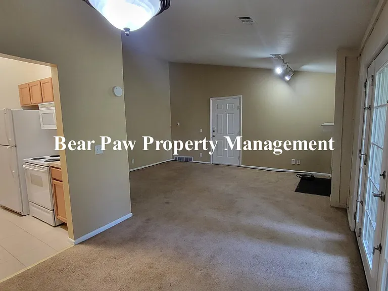 29656 Buffalo Park Rd #303 — Photo 5