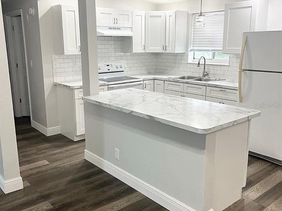 4th image of 2904 GOLFVIEW DRIVE