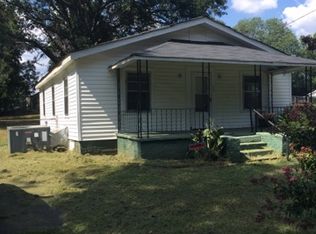 104 Linwood St, Easley, SC 29640