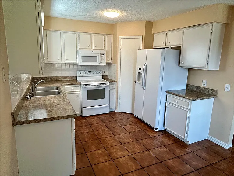 22330 Coriander Dr — Photo 8