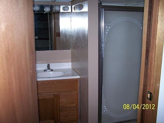 Full bathroom basement.