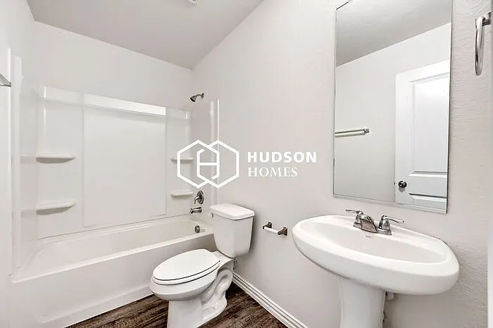 1601 Hays St — Photo 10