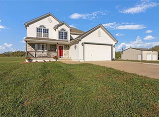 4373 Hackberry Ln, Bates City, MO 64011