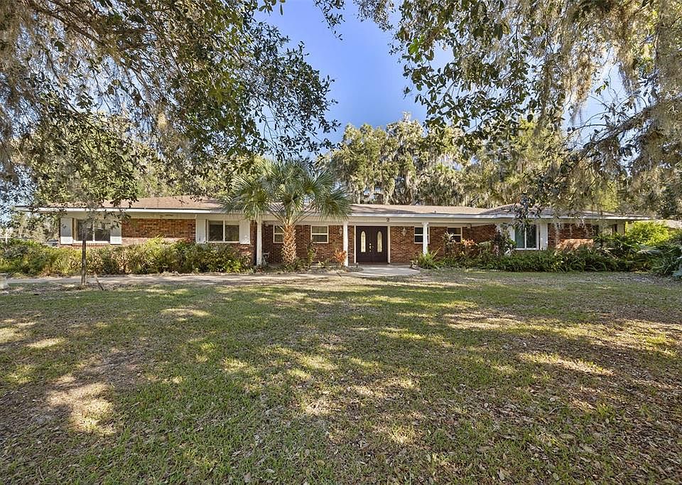 1st image of 2 Live Oak Ave
