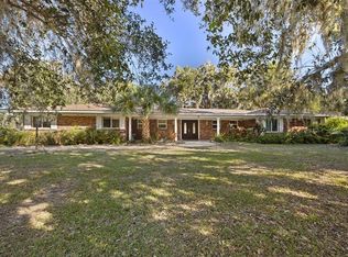 2 Live Oak Ave, Yalaha, FL 34797