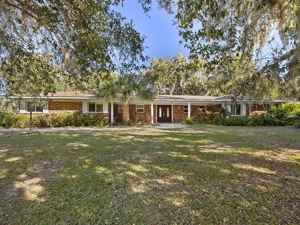 2 Live Oak Ave, Yalaha, FL 34797