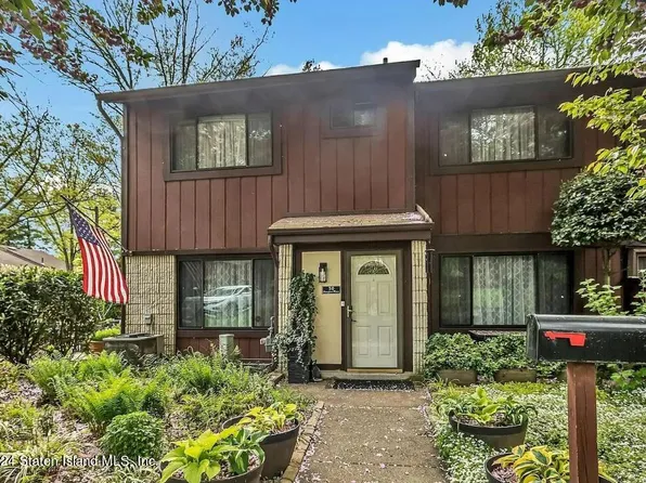 30 Pierpont Pl, Staten Island, NY 10314