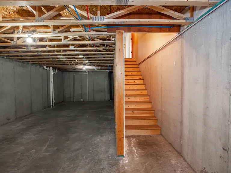 724 Oakbrook Pl — Photo 11