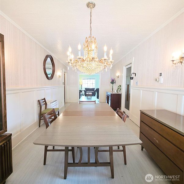 4th image of 723 5th Avenue NW