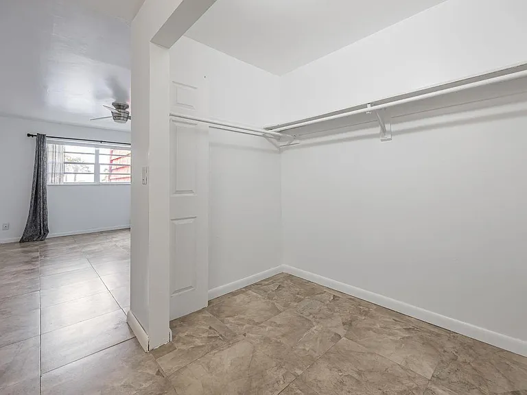 22605 SW 66th Ave #206 — Photo 14