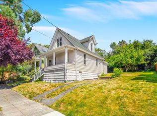 3668 Interlake Ave N, Seattle, WA 98103