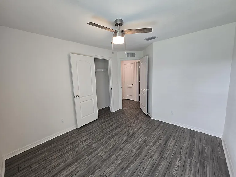 2198 SW Algiers St — Photo 70