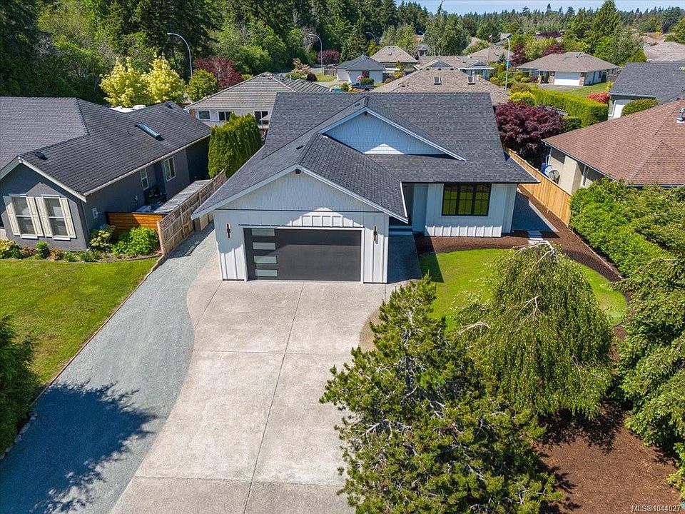 1st image of 846 Woodside Cres