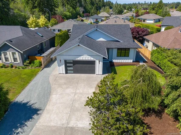 846 Woodside Cres, Nanaimo, BC V9K 2K8