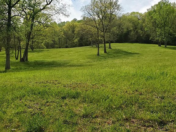 4th image of 7412 River Road Pike