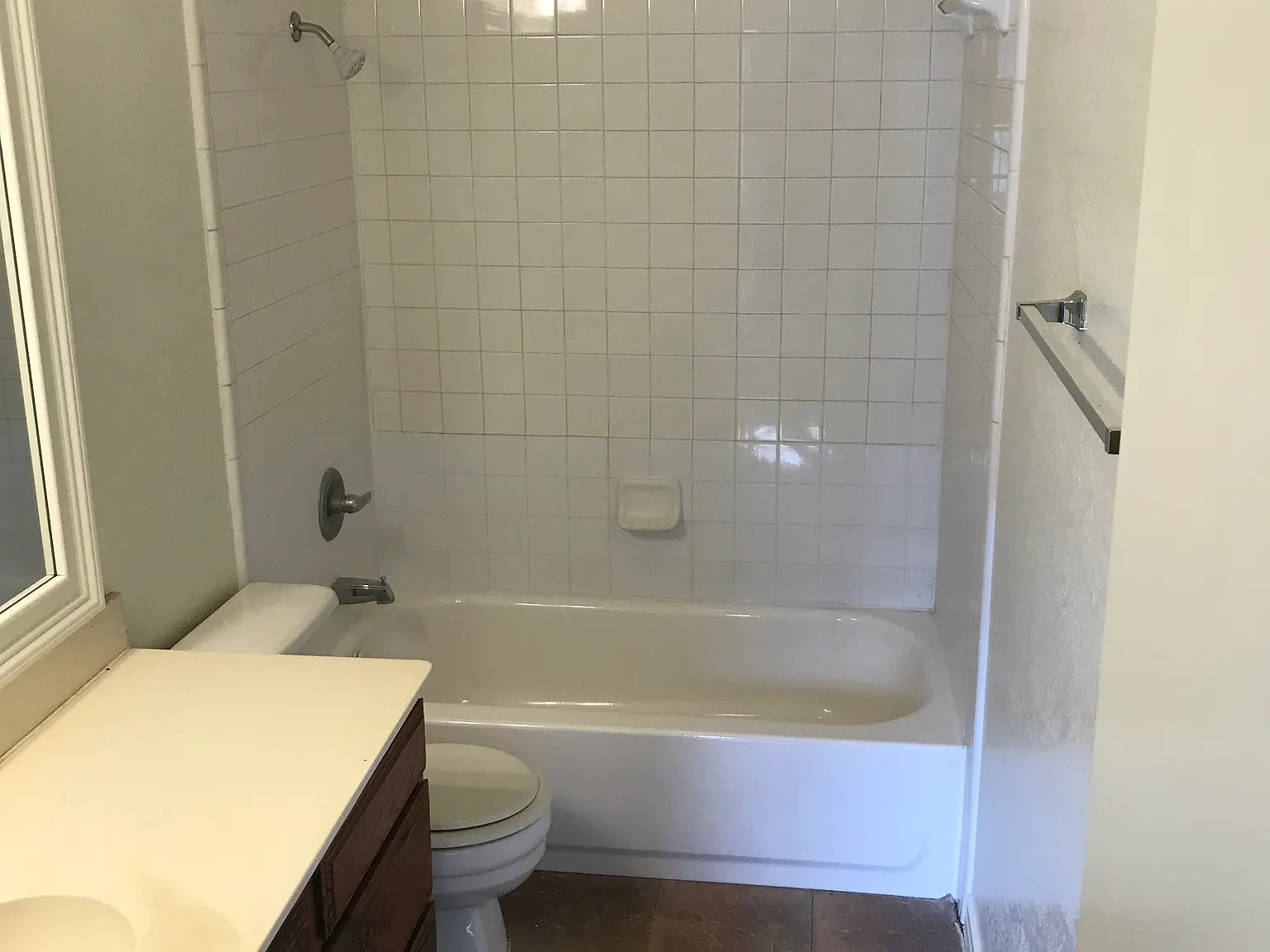 3 bed, 1367 sqft, $1,950 — Photo 4