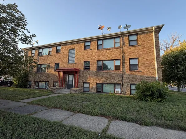 97 Orme St E APT 101, Saint Paul, MN 55118