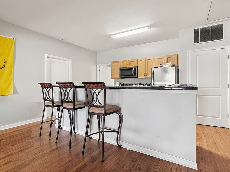 601 Pope St #1 — Photo 8