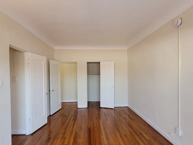 657 Cochran — Photo 72
