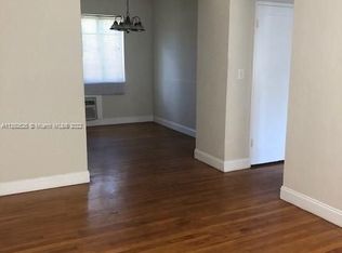614 Santander Ave APT 4, Coral Gables, FL 33134