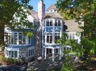 6060 Brumder Rd, Hartland, WI 53029