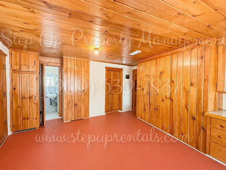 20381 Sherry Ct — Photo 8