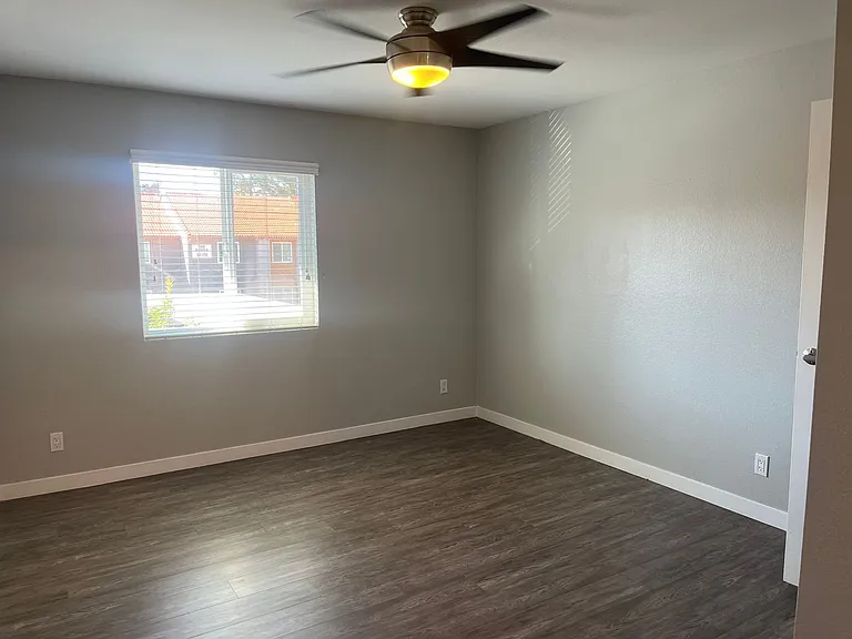 Corona Pointe Resort — Photo 187